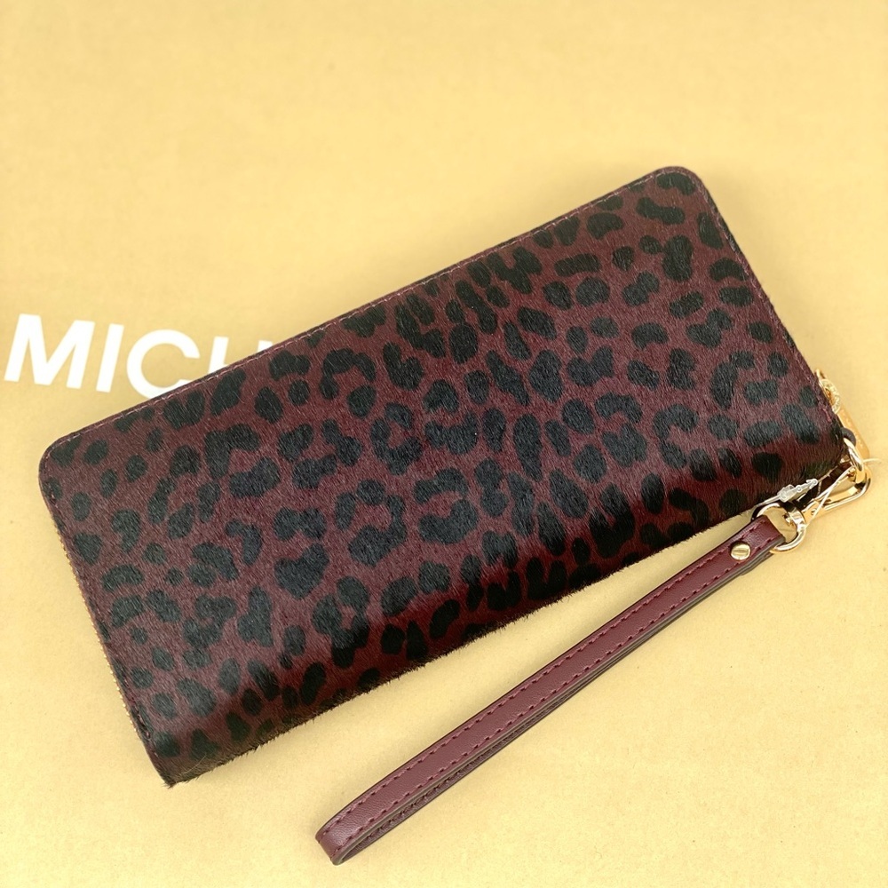 Michael Kors Leopard Print Large Continental Wallet - Picture 12 of 16
